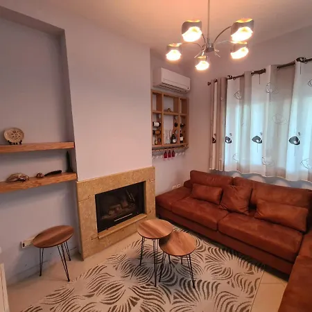House Gjiri I Lalzit,mulliri I Danit Daire