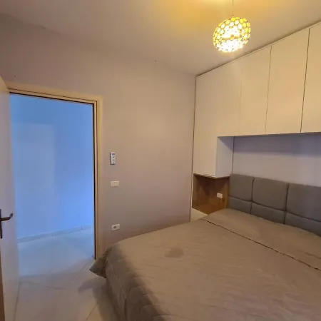 Apartment House Gjiri I Lalzit,mulliri I Danit