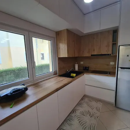 アパート House Gjiri I Lalzit,mulliri I Danit