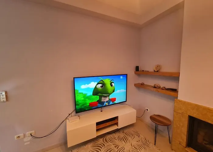 House Gjiri I Lalzit,mulliri I Danit アパート *